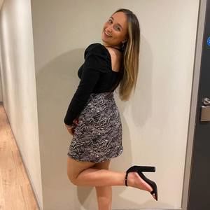 Meet your Posher, Laura